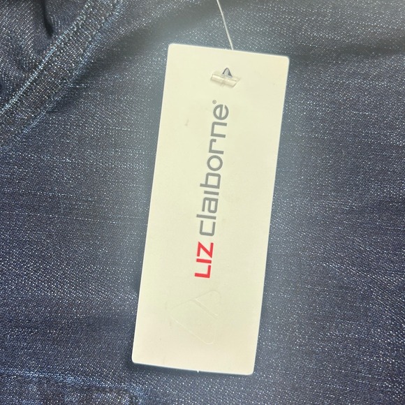 Liz Claiborne Women's Denim Jacket Blue Long Sleeve Button Front XXL Made NEW - Picture 8 of 9